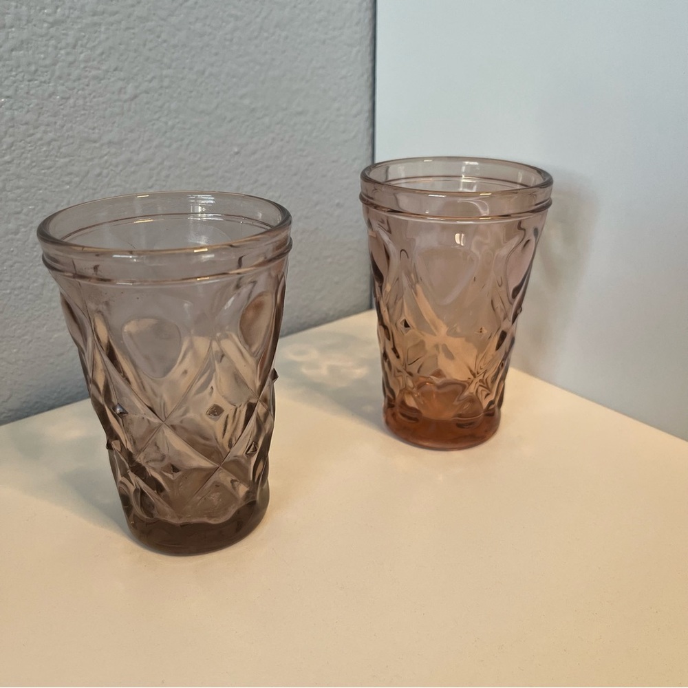 Vintage-Style Pink Depression Glass Tumblers Thumbprint Pattern